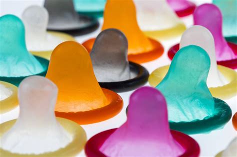 Blowjob ohne Kondom gegen Aufpreis Erotik Massage Königsbronn
